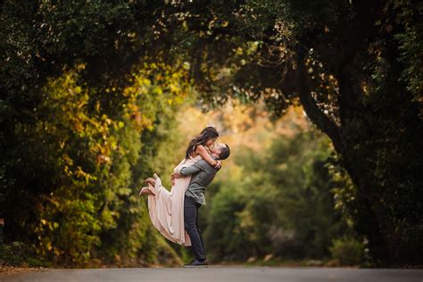 25+ Fall Wedding Photos For Your Inspiration - Wedding Maps