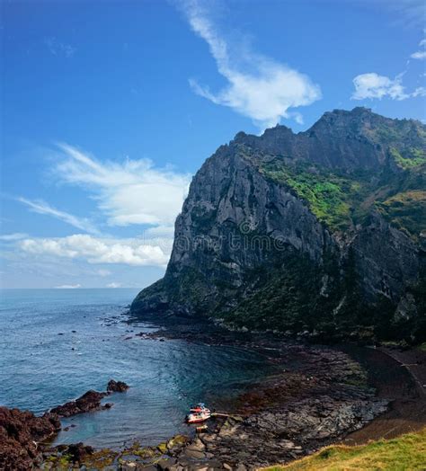 Seongsan Ilchulbong Volcanic Crater Landscape Stock Photo - Image of jeju, korea: 104507292