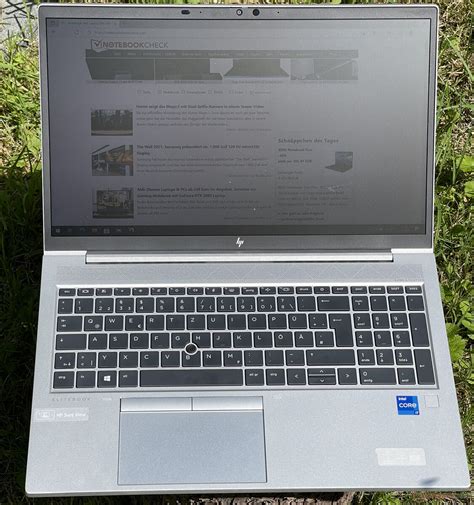 HP EliteBook 850 G8 Review - Business laptop with a super bright screen ...