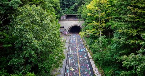 Exploring The Abandoned Pennsylvania Turnpike