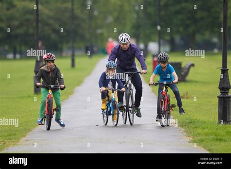 Sir Chris Hoy, Olympic cyclist promoting family cycling on Clapham Common, Southwest London ...