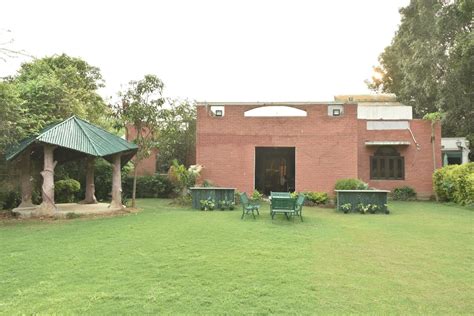 Farm 3030, Sainik Farm, Delhi