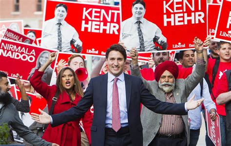 Trudeau Looking Like Canada's Comeback Kid as Liberals Surge - Bloomberg