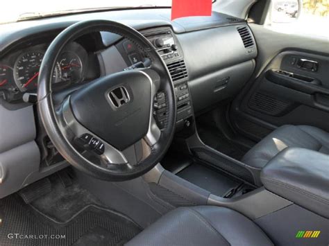 Gray Interior 2003 Honda Pilot EX-L 4WD Photo #45618940 | GTCarLot.com