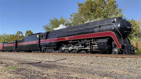 Norfolk & Western Class J No. 611 passes through New Cumberland - YouTube