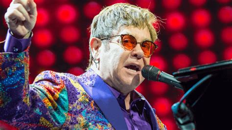 Elton John announces new tour dates for farewell tour