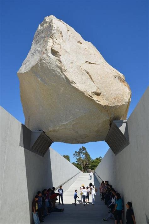 Levitated Mass | Michael Heizer - Arch2O.com