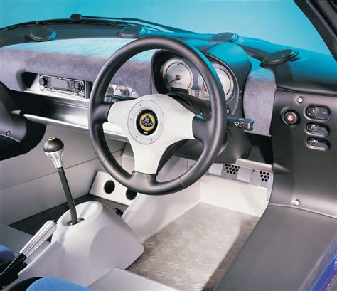 Lotus Car Pictures: Lotus Elise Interior Photos