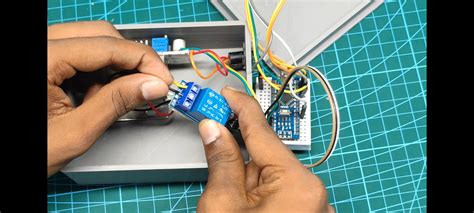 DIY RFID DOOR LOCK : 7 Steps - Instructables