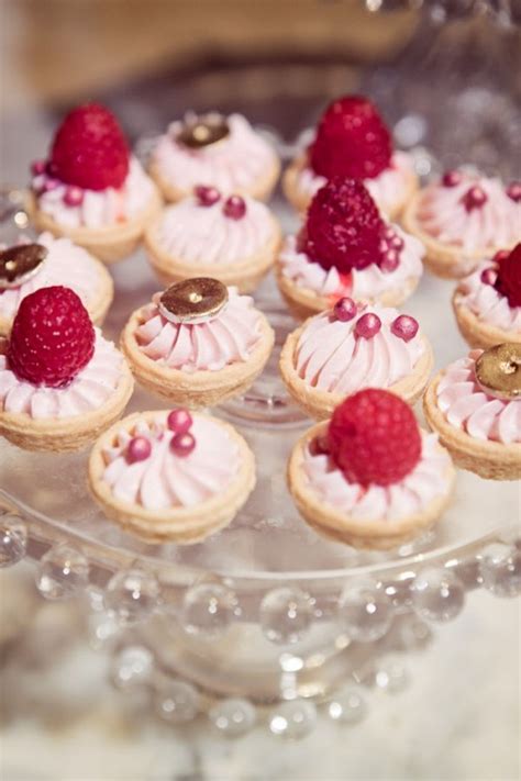 The Hottest Wedding Trend: 58 Delicious Mini Desserts - Weddingomania