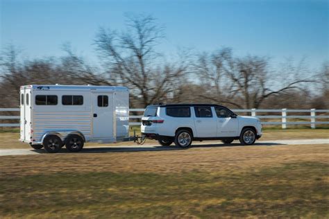 2023 Jeep Grand Wagoneer L Elbows Into NY - CNET