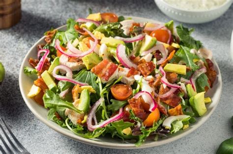 23 Bacon Salad Recipes Full of Crunch and Flavor - Insanely Good