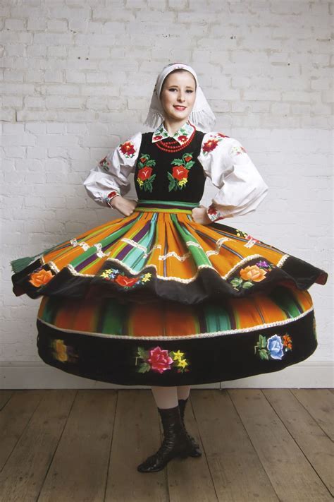 A few examples of Polish regional dresses :) ... - Polish Folk Costumes / Polskie stroje ludowe ...