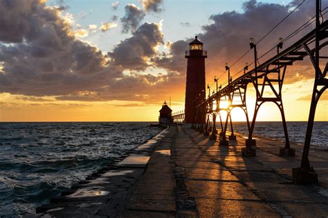 grand haven lighthouse | Grand haven, Lighthouse, Landscape