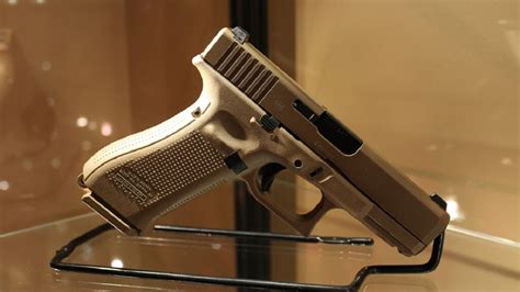 Gun Legends: The Longest-Serving Guns In All of Military History ...