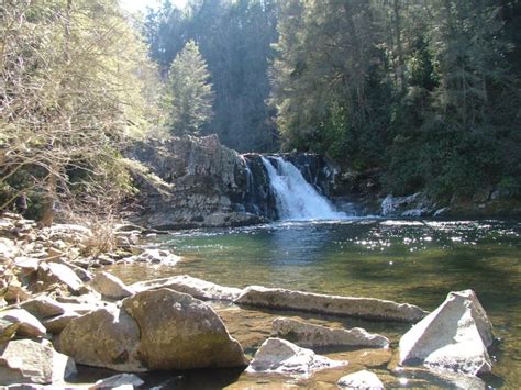 Abrams Falls Trail in Cades Cove 3 - Visit Cades Cove