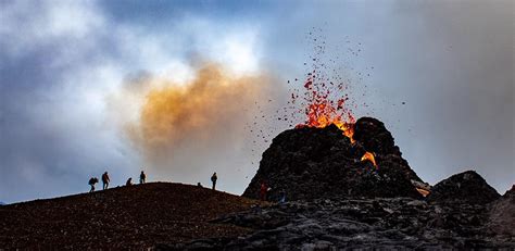 Lava from 2021 Icelandic eruption gives rare view of deep churnings ...