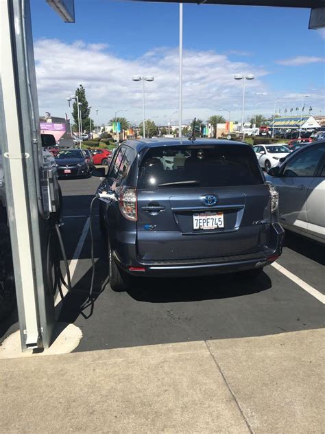 Roseville Toyota | Roseville, CA | EV Station