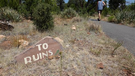 Hiking Walnut Canyon National Monument Flagstaff, Arizona - Forever Sabbatical