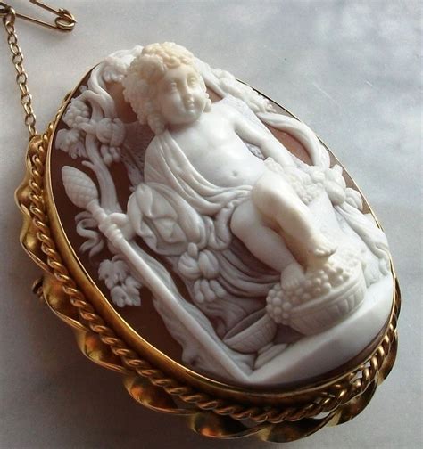 Antique Cameos: old fashion love Cameo Jewelry, Bling Jewelry, Jewelry ...