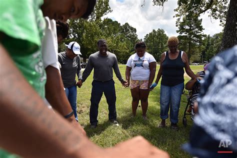 New plight for Louisiana flood victims: Find a place to live — AP Photos