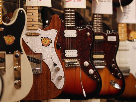 Guitar Center’s bond credit rating drops from ‘stable’ to ‘negative’