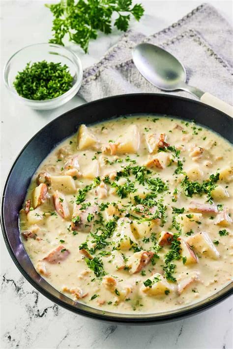 Quick and Easy Clam Chowder - CopyKat Recipes