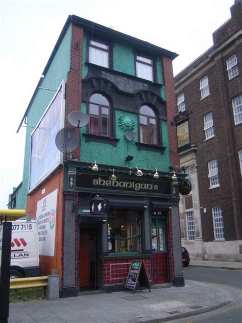 Shenanigans pub, Liverpool © Nick Mutton 01329 000000 cc-by-sa/2.0 :: Geograph Britain and Ireland