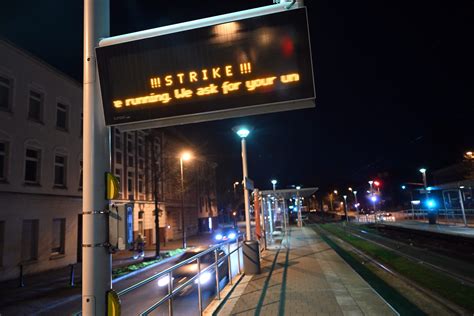 Streik in Düsseldorf heute: Busse und Bahnen der Rheinbahn stehen still