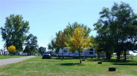 Campers - Greenwood Acres Family Campground