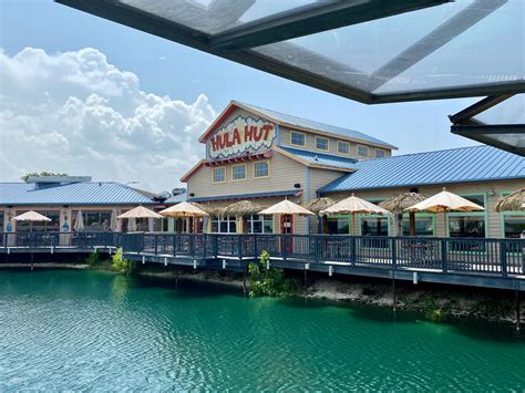 A Water-Spewing Volcano Is Just One Reason To Visit This DFW Waterfront Restaurant on Lake ...