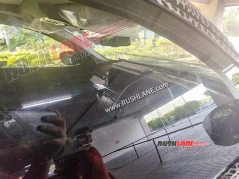 Tata Harrier facelift with updated interiors spied | Team-BHP