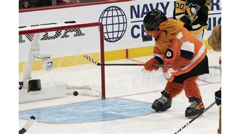 Meet Gritty | Philadelphia Flyers