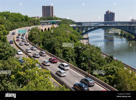 Traffic on the Harlem River Drive looking north from the High Bridge ...