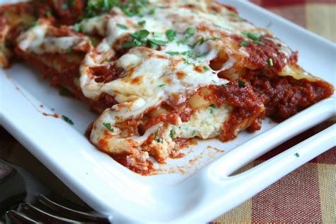 tune 'n fork: Cheese-Stuffed Manicotti