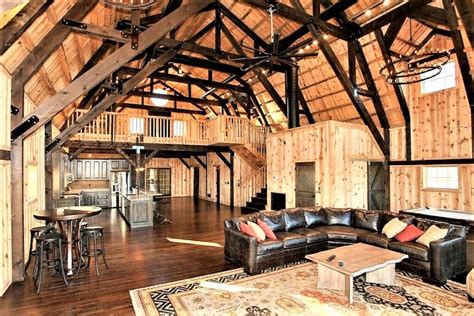 34 Incredible Barndominium Interiors