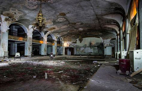 The Abandoned Baker Hotel in Mineral Wells, Texas - Urban Ghosts Media