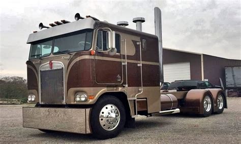 1984 Kenworth K100 | Kenworth trucks, Kenworth, Big trucks