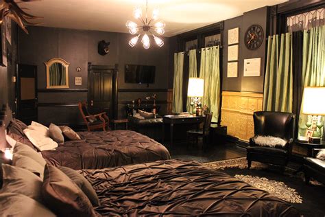 Would you stay at this ‘serial-killer themed’ Colorado Hotel? - The Spaces