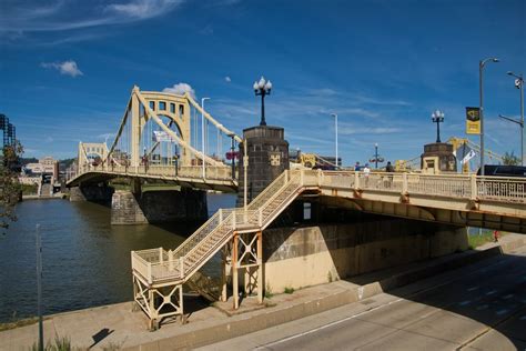 Roberto Clemente Bridge (Pittsburgh, 1928) | Structurae