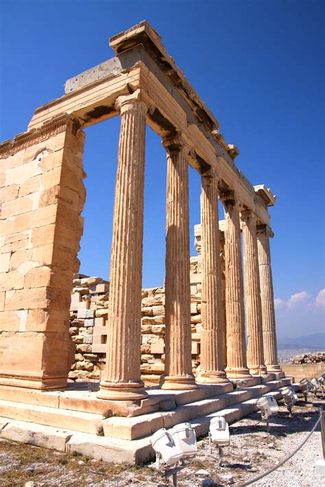 2018-08-25 | Athens. Erechtheion temple. | Guillaume Baviere | Flickr