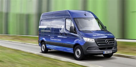 Mercedes-Benz unveils new eSprinter all-electric van with specs: 150 km of range and 1000 kg ...