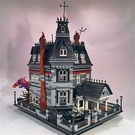 Addams Family Mansion | Lego mansion, Lego haunted house, Mansions