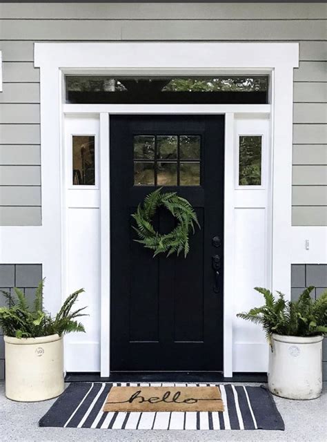 The Farmhouse Front Door: A Simple Statement that Speaks Volumes - yardworship.com