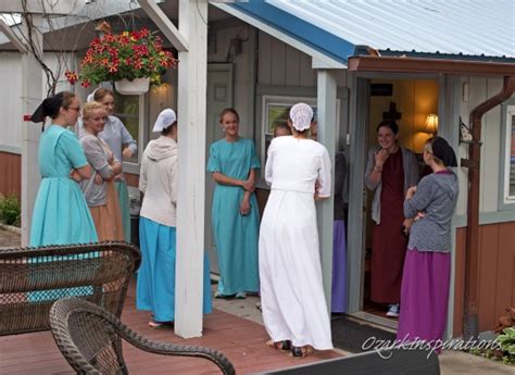 An Amish-ish Wedding (Part 1 – 17 Photos) - Amish America