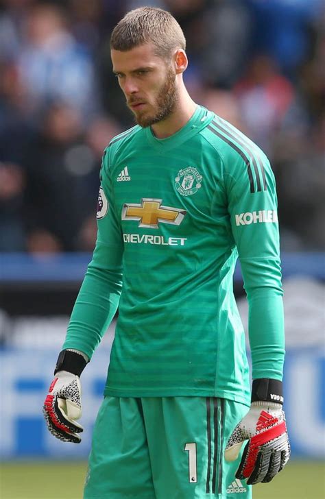 Man Utd set David De Gea transfer fee for PSG - but insiders have other ...