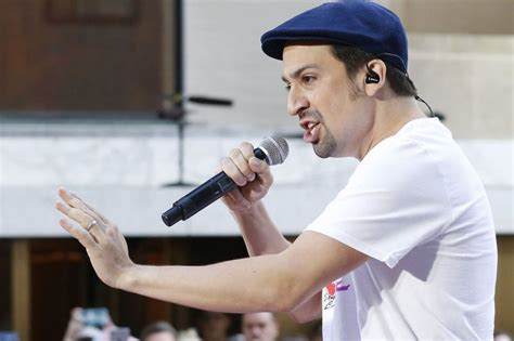 Lin-Manuel Miranda to host 'Saturday Night Live' on Oct. 8 - UPI.com