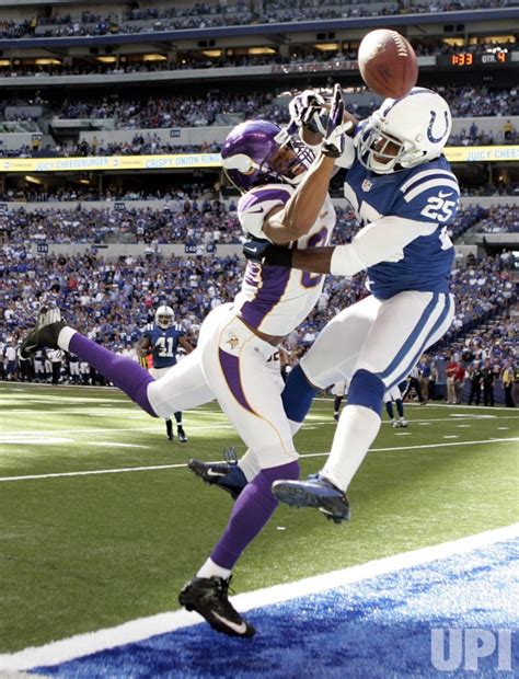 Photo: Indianapolis Colts vs Minnesota Vikings in Indianapolis ...