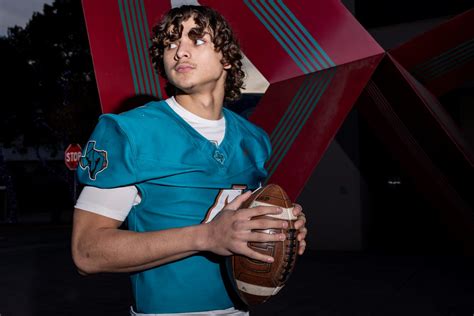 Gael Ochoa leads the 2022 El Paso Times All-City Football Team