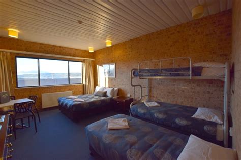 Deluxe Rooms - ALPINE RESORT MOTEL- OFFICIAL WEBSITE